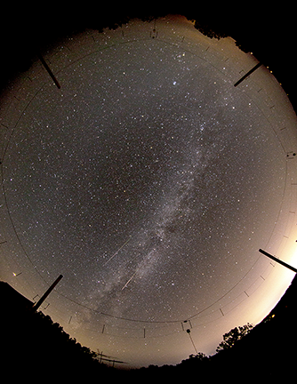 Four TFD antennas with Milky Way photo